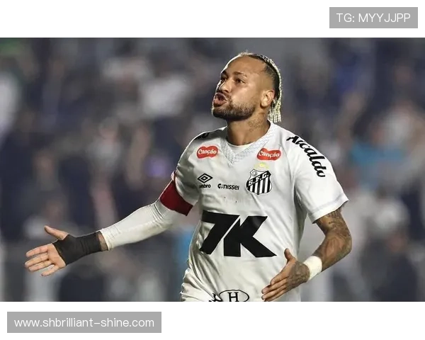 内马尔重返桑托斯身披10号球衣，状态回暖备受期待