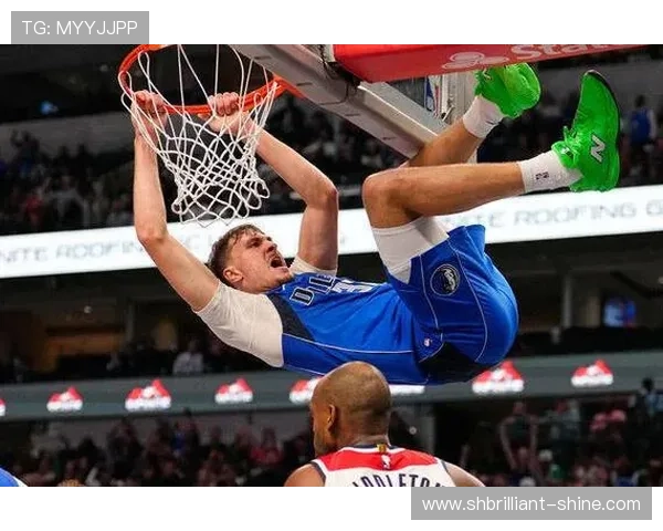 库珀·弗拉格外线三分效率提升显著，替补角色拉开球队攻防空间